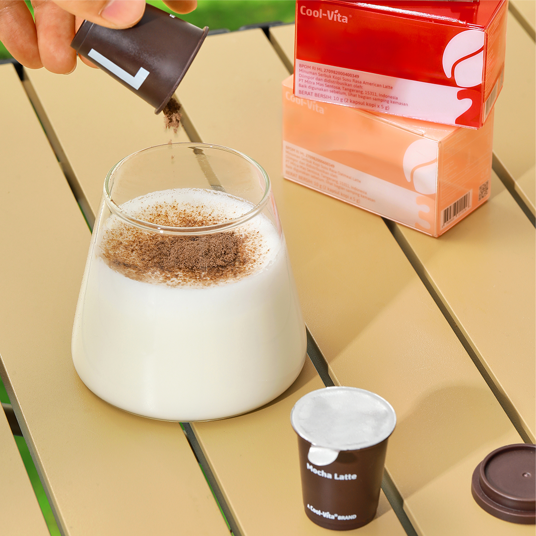 Coolvita Minuman Larut Rasa Buah Peach 6 botol dan 1 Box MCT Coffee Rasa Oatmeal Latte